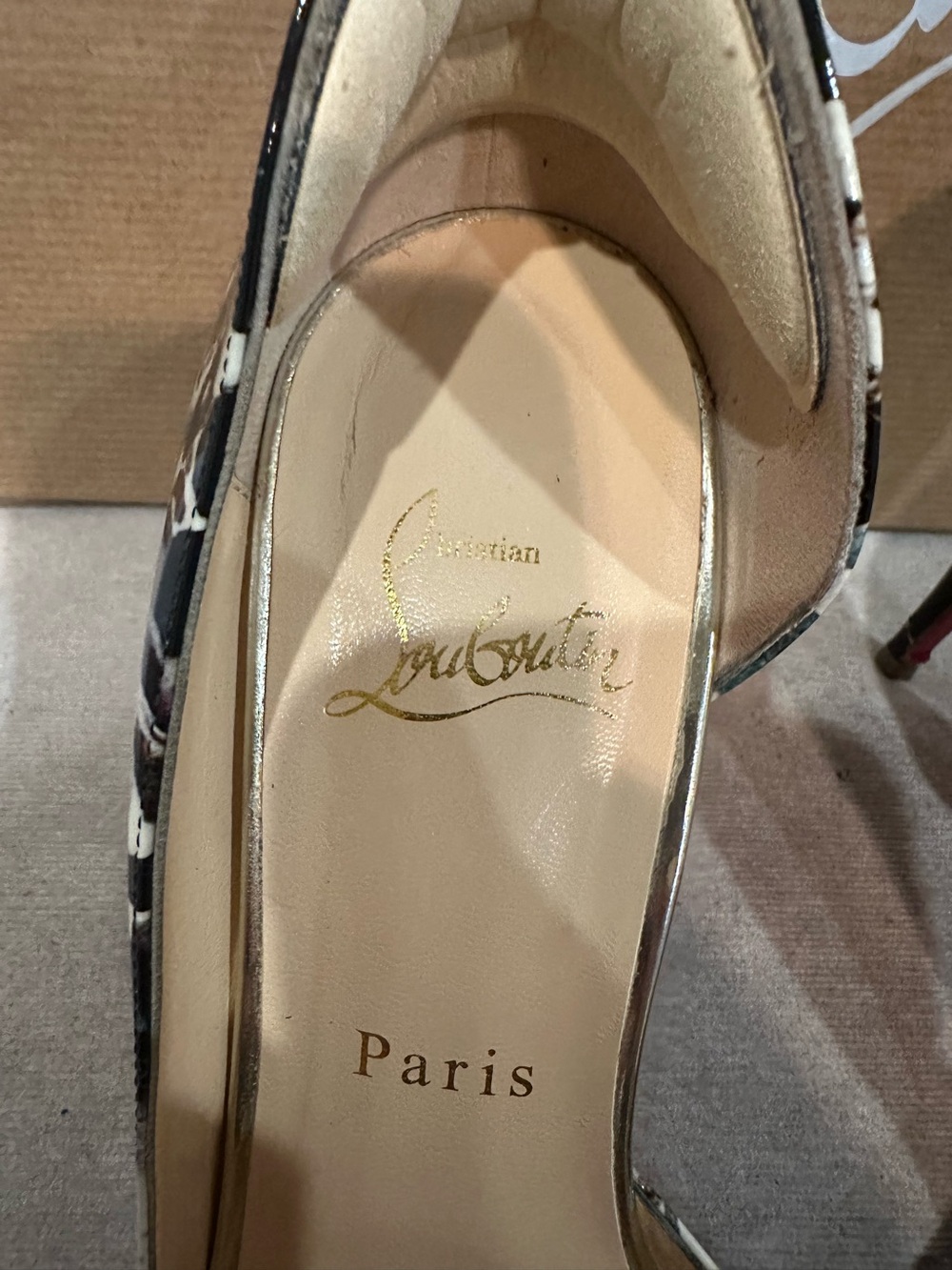 Louboutin heels - Picture 5 of 12